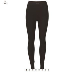 SKIMS XS Soft Lounge Leggings